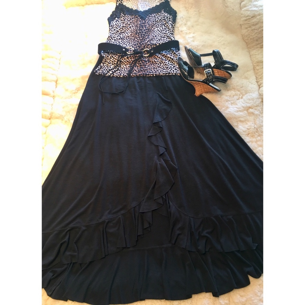 Soft t-shirt fabric maxi skirt with side ruffle - Picture 2 of 7